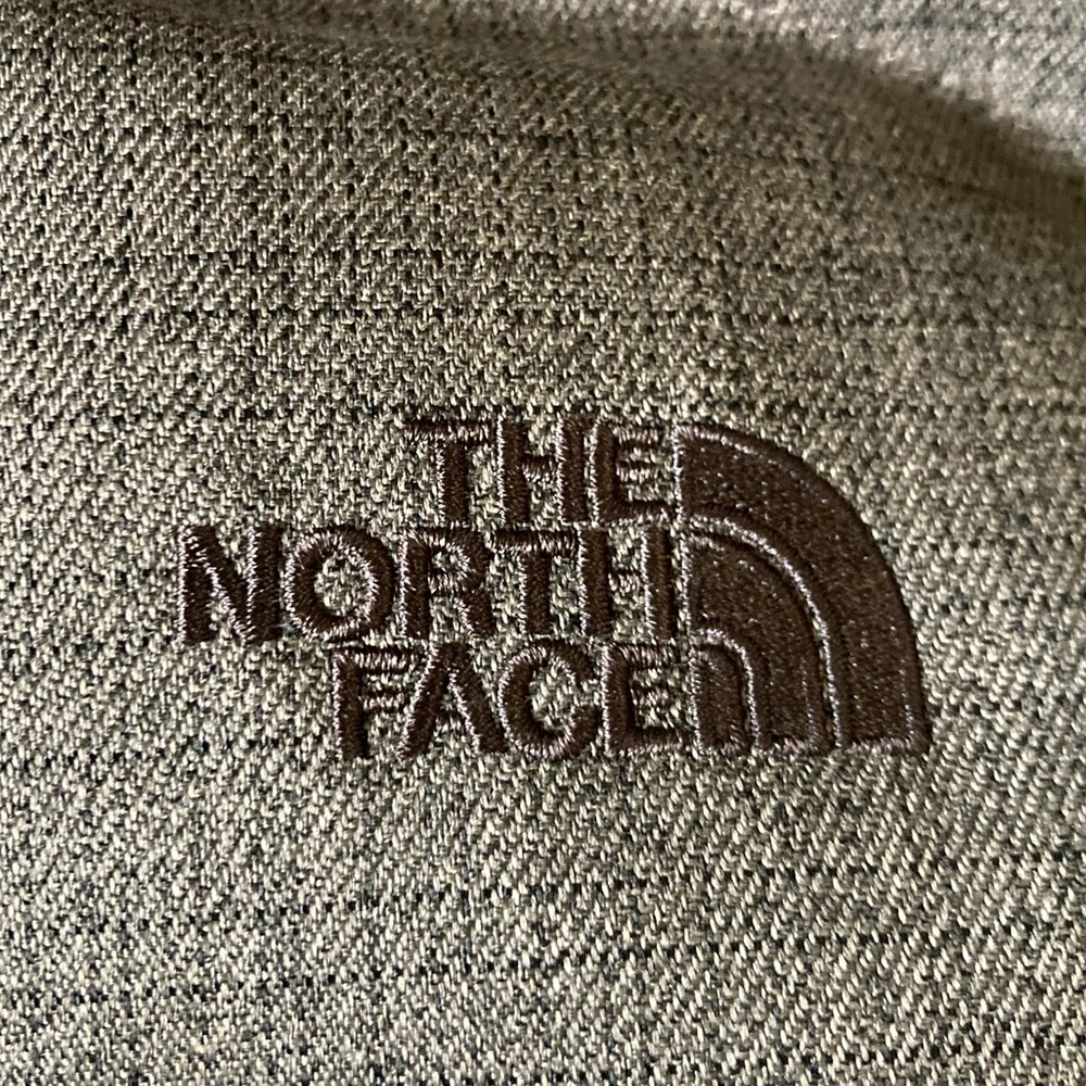 Women’s XL North Face Down Winter Jacket